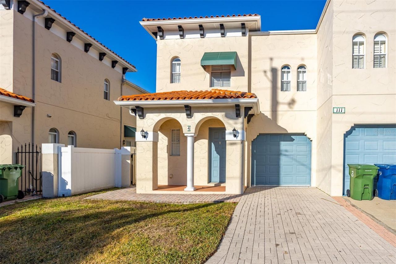 111 S Melville Avenue, Tampa, FL 33606 Main Photo