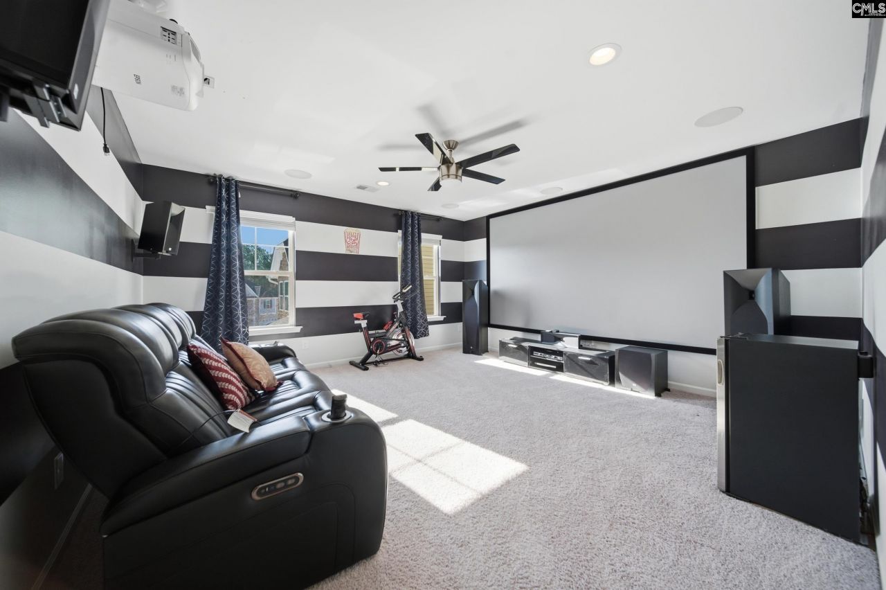 209 Madison Park Drive  Photo 19