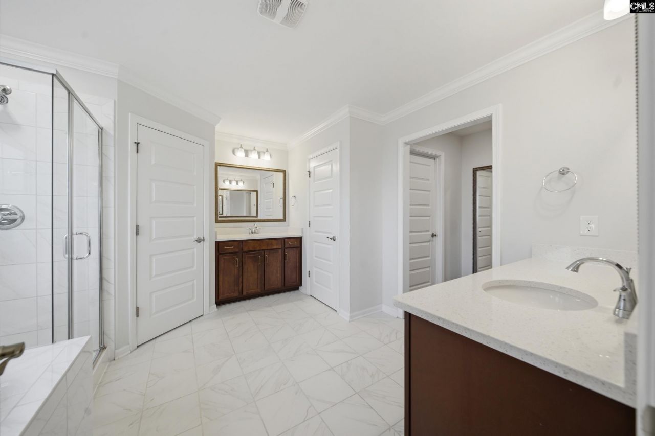 209 Madison Park Drive  Photo 23