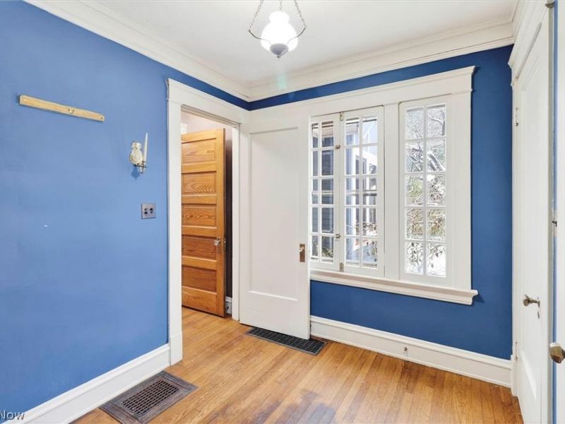 1798 Middlehurst Road, Cleveland Heights, OH 44118 Photo 5