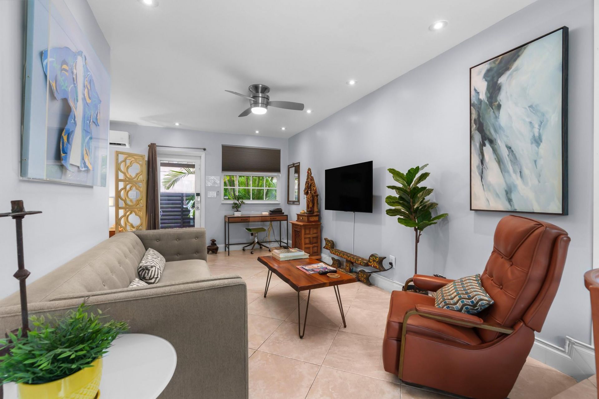 1110 NW 7th Ave, Fort Lauderdale, FL 33311 Photo