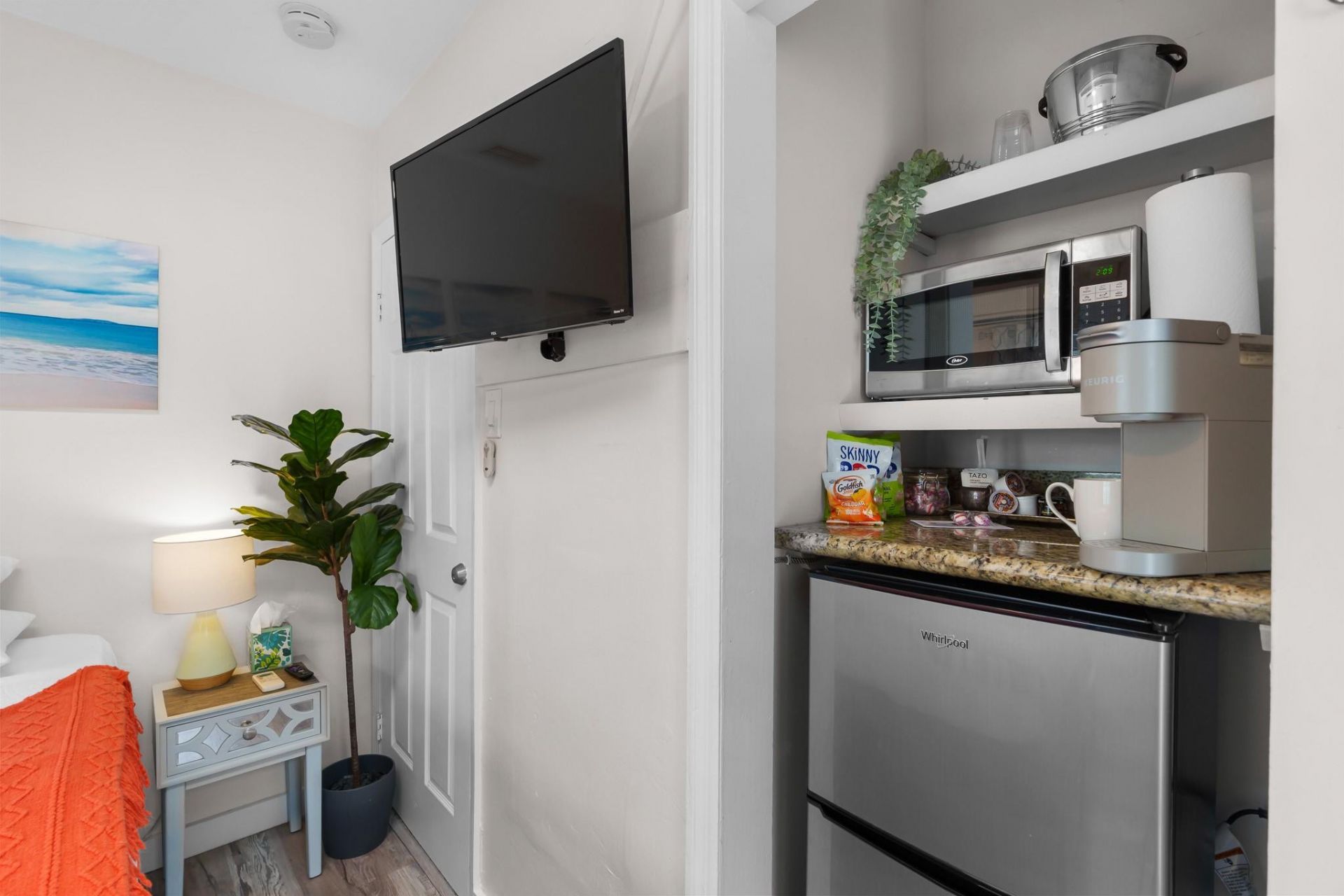1110 NW 7th Avenue, Fort Lauderdale, FL 33311 Photo