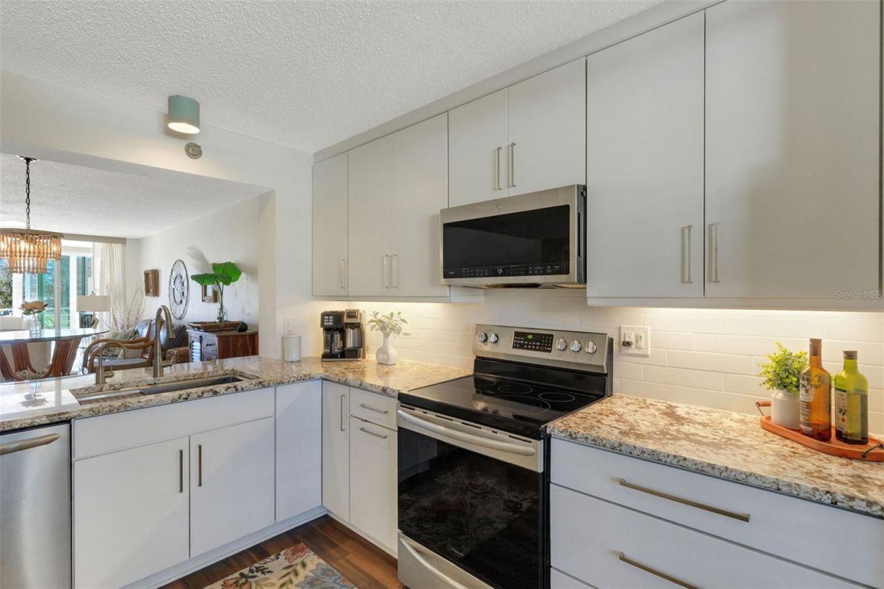 4460 Fairways Boulevard, Unit 107, Bradenton, FL 34209 Photo