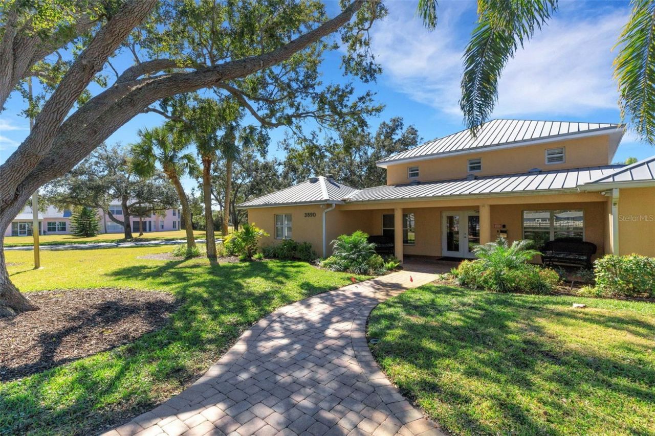 4460 Fairways Boulevard, Unit 107, Bradenton, FL 34209 Photo