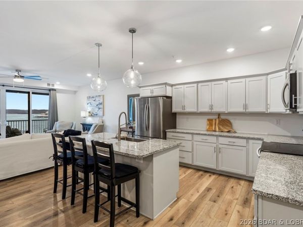 4910 Worldmark Lane, Unit 2B, Osage Beach, MO 65065