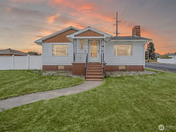 113 E 6th St, Lind, WA 99341