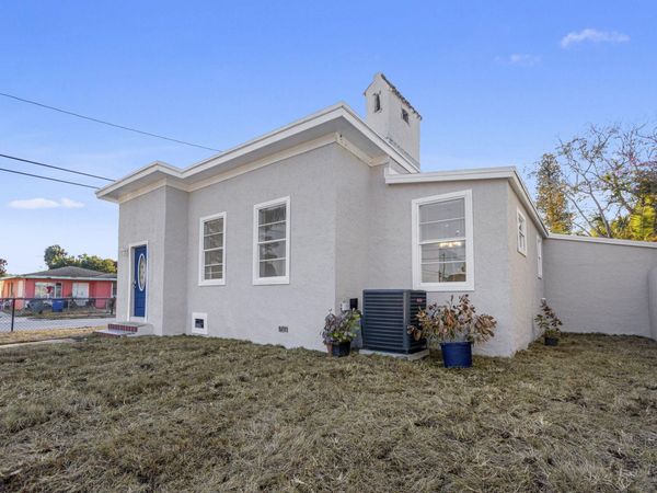 139 Alma Court, Fort Pierce, FL 34950