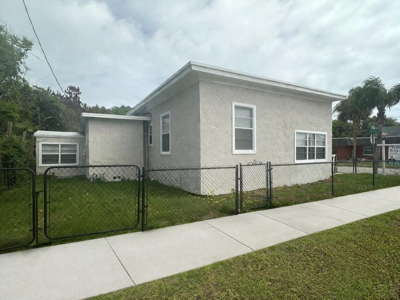 139 Alma Court, Fort Pierce, FL 34950 Photo