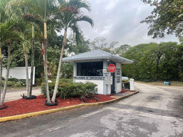 3301 Spanish Moss Te, Unit 601, Lauderhill, FL 33319