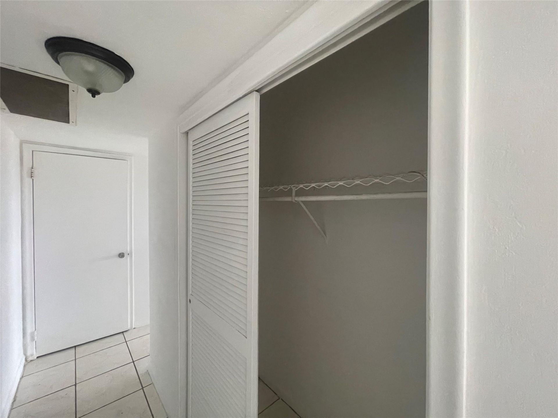 3301 Spanish Moss Te, Unit 601, Lauderhill, FL 33319 Photo