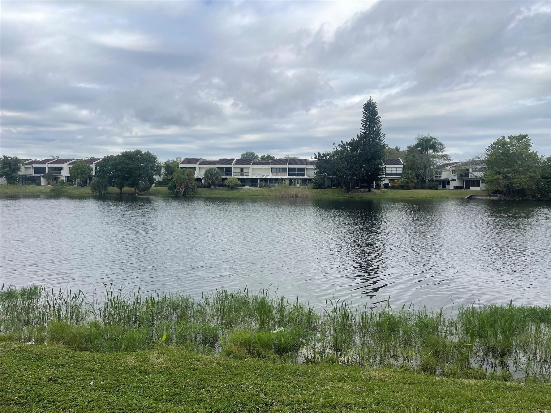 3301 Spanish Moss Te, Unit 601, Lauderhill, FL 33319 Photo