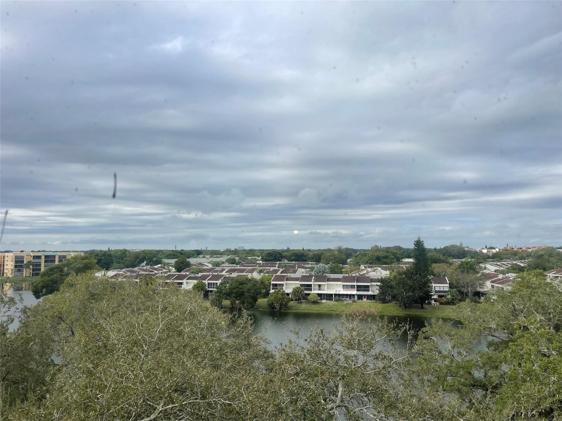 3301 Spanish Moss Te, Unit 601, Lauderhill, FL 33319 Photo