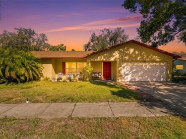 8035 GLENEAGLE DRIVE, PORT RICHEY, FL 34668