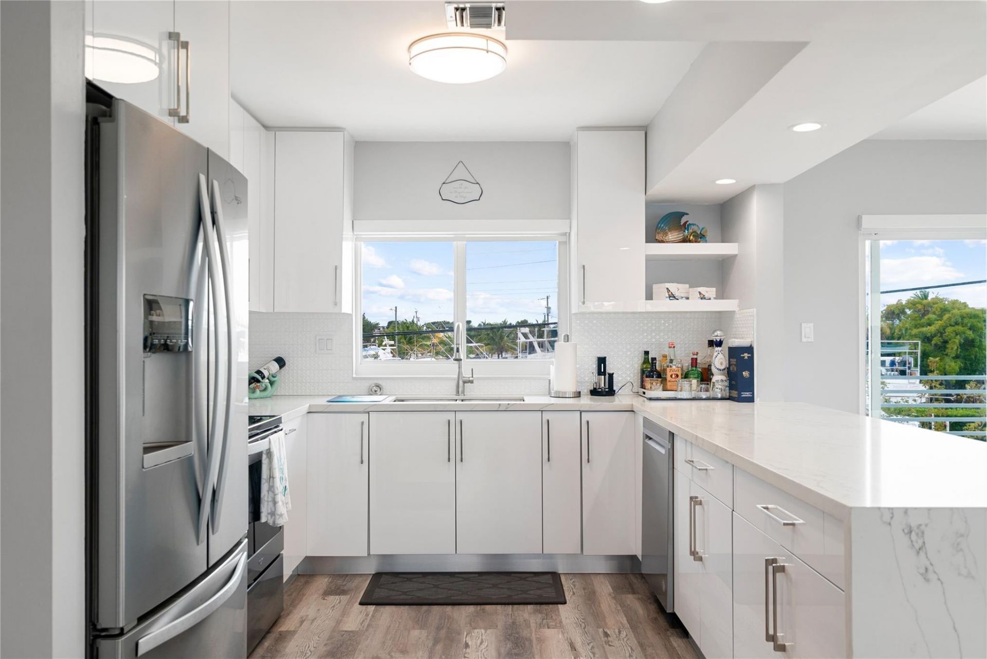 102 Harbor Dr, Tavernier, FL 33070 Photo