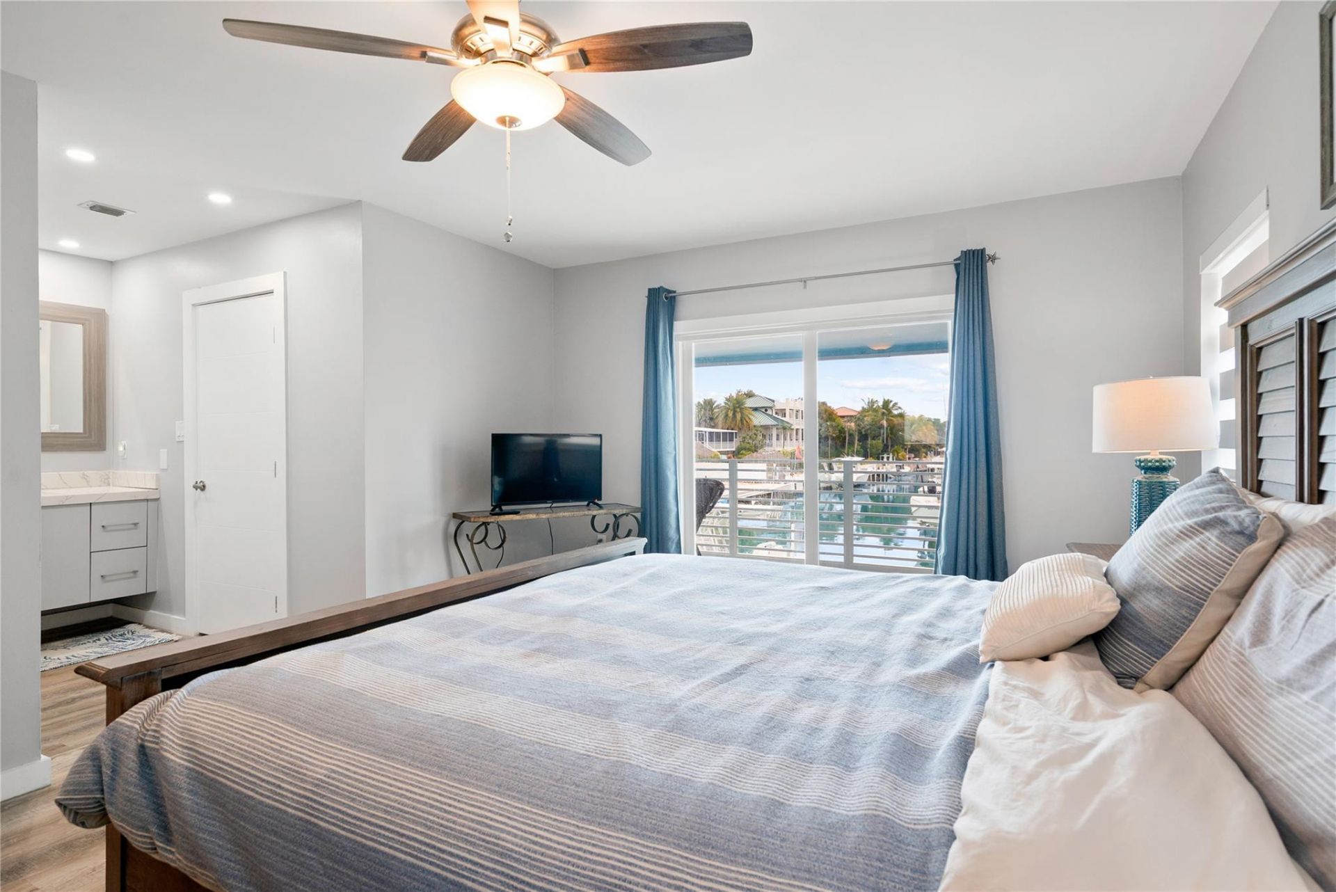 102 Harbor Dr, Tavernier, FL 33070 Photo