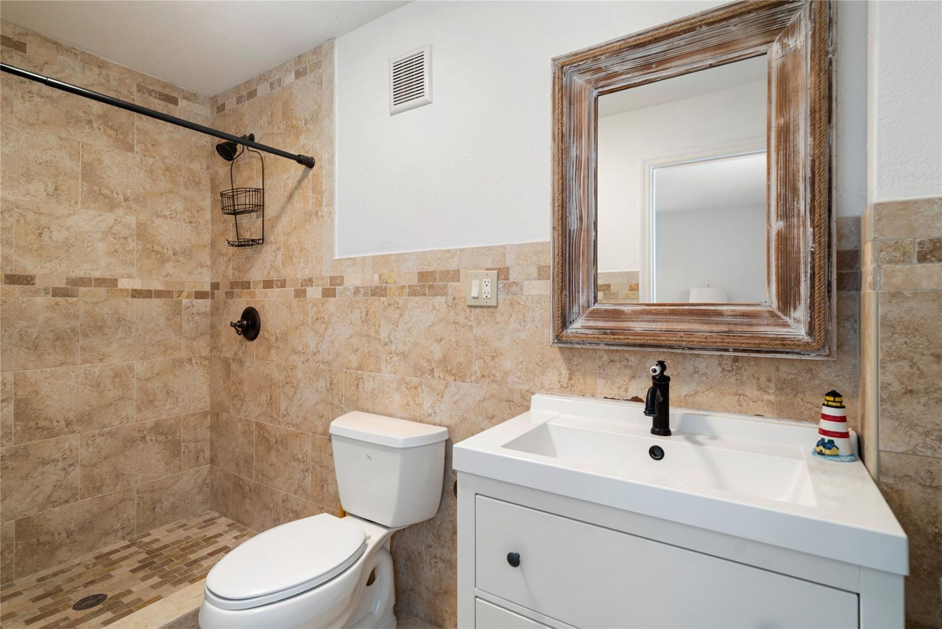 102 Harbor Dr, Tavernier, FL 33070 Photo