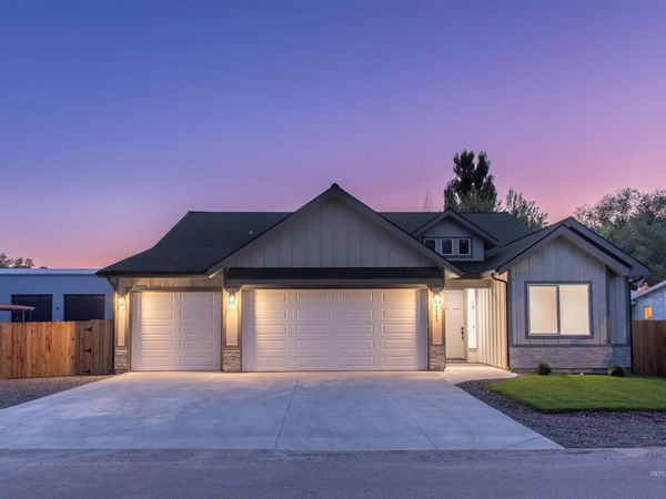 2025 S Penninger Dr, Boise, ID 83709