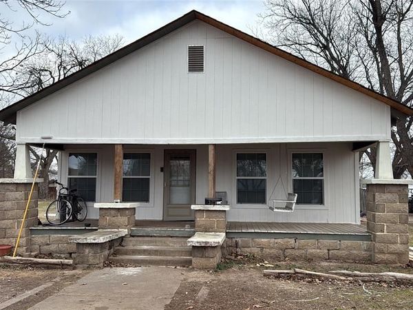 308 S 7th Street, Davis, OK 73030