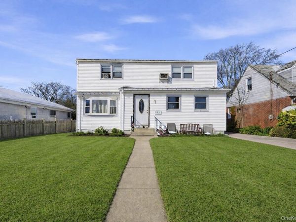 101 Spruce Avenue, Bethpage, NY 11714