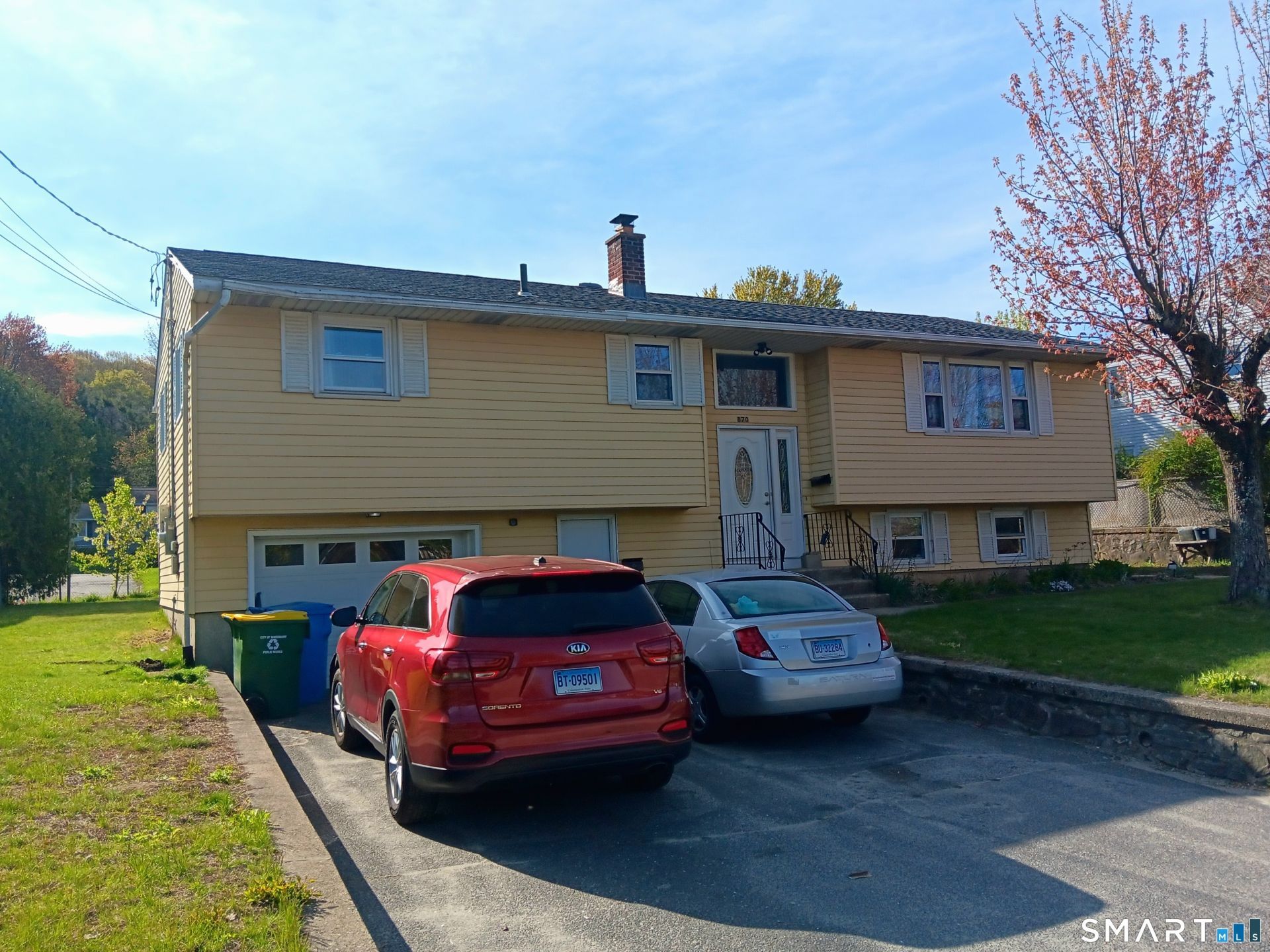870 Woodtick, Waterbury, CT 06705 Main Photo