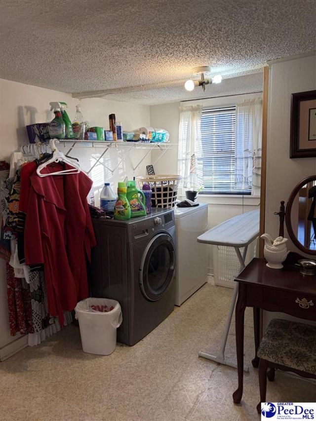 329 Godwin St Photo 10