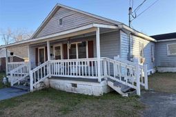 329 Godwin St photo 4