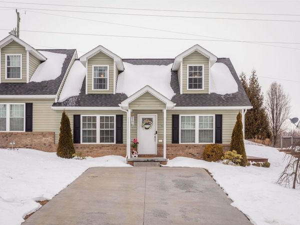 905 MACON AVE, GROTTOES, VA 24441