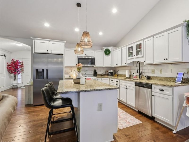 15143 Woodsong Drive, Middlefield, OH 44062 Photo 7