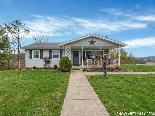 1725 W Point Road SE, Lancaster, OH 43130