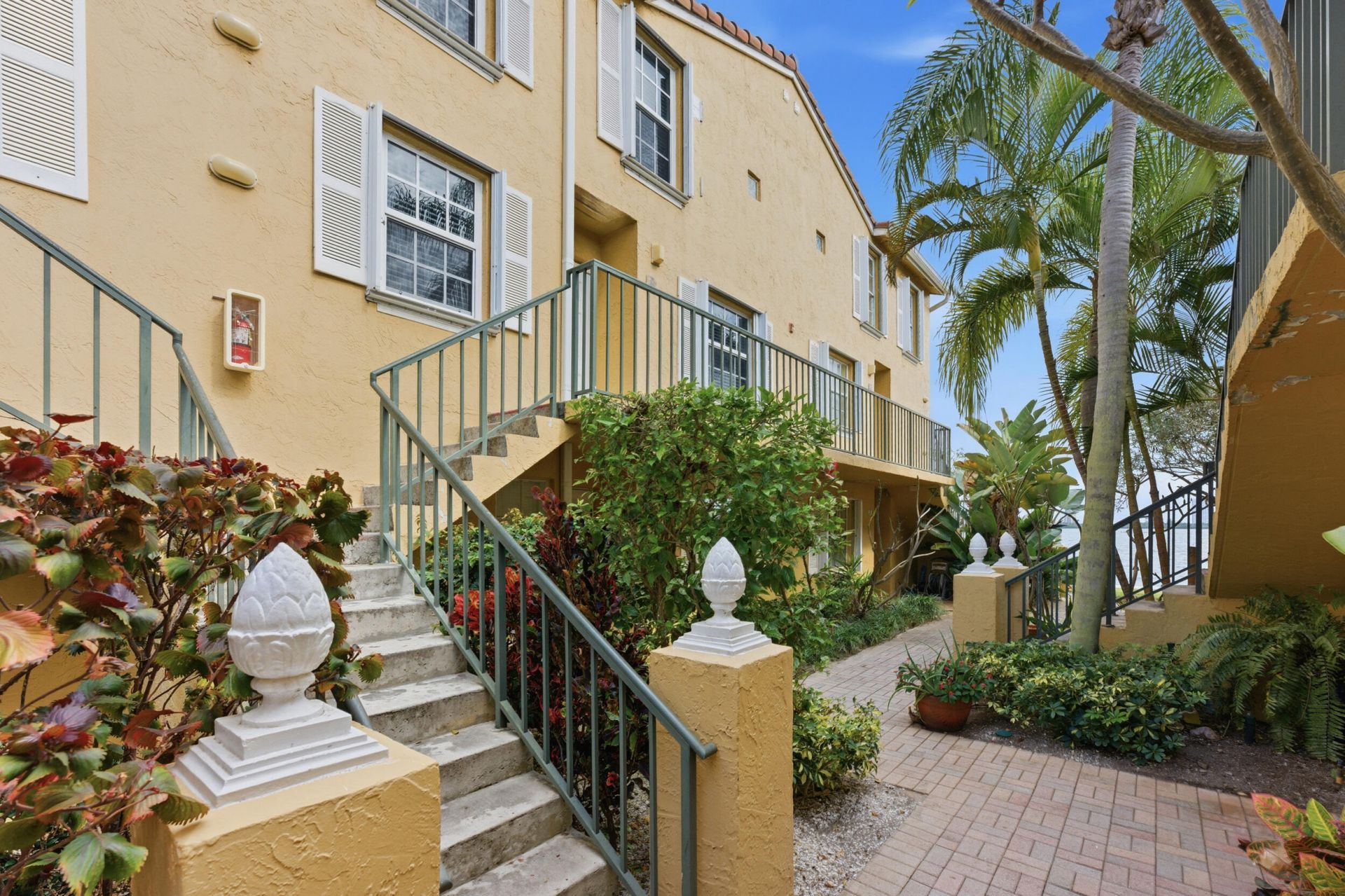 1155 Lake Shore Drive, Unit 202, Lake Park, FL 33403 Photo
