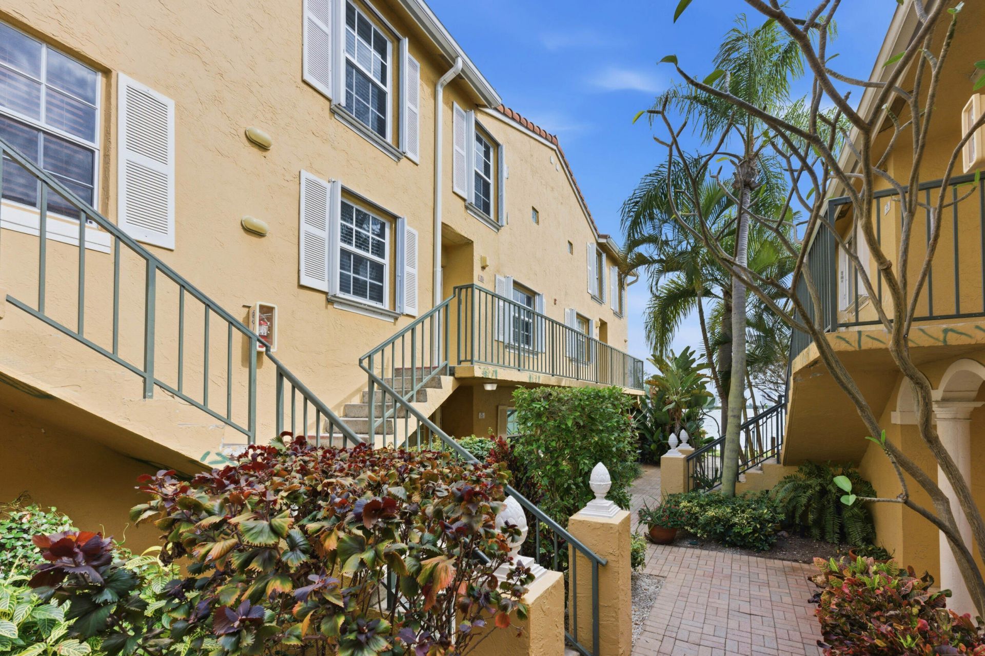 1155 Lake Shore Drive, Unit 202, Lake Park, FL 33403 Photo