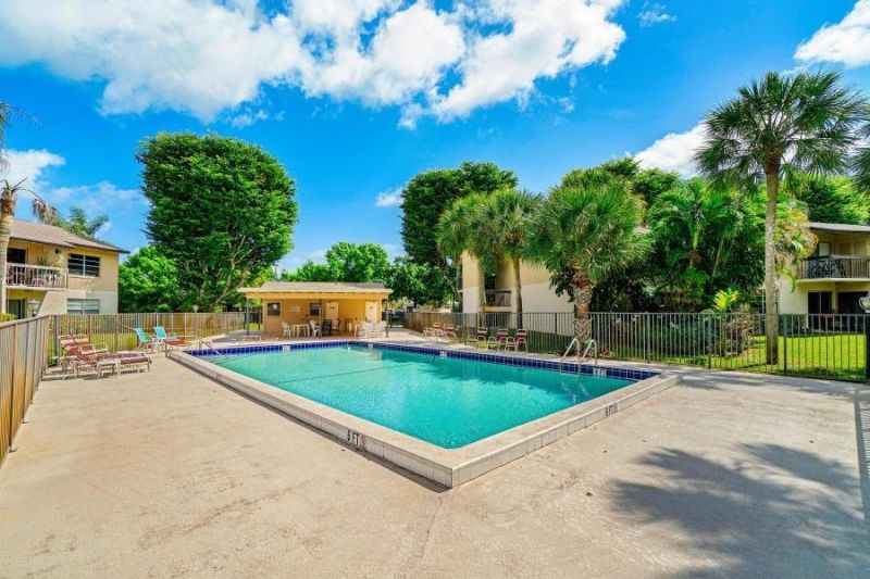 2755 W Atlantic Avenue, Unit B105, Delray Beach, FL 33445 Photo