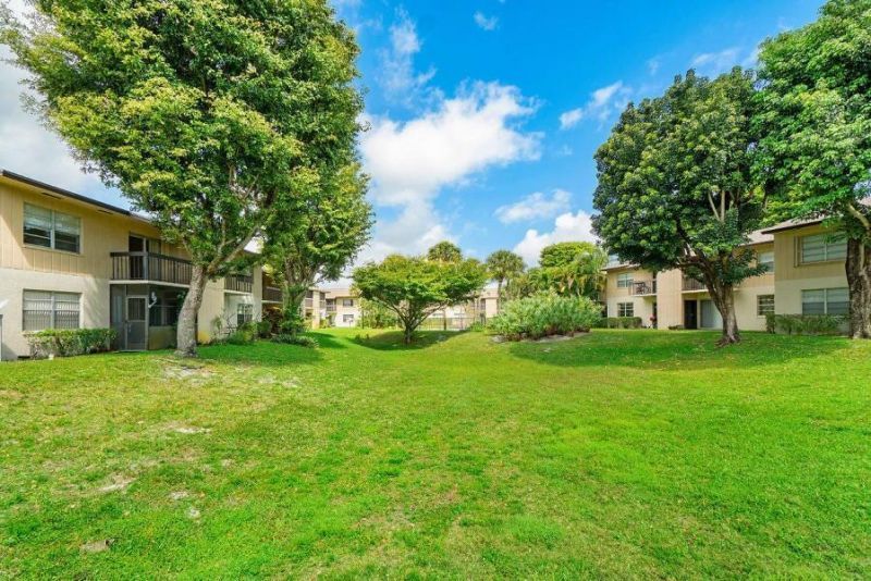 2755 W Atlantic Avenue, Unit B105, Delray Beach, FL 33445 Photo