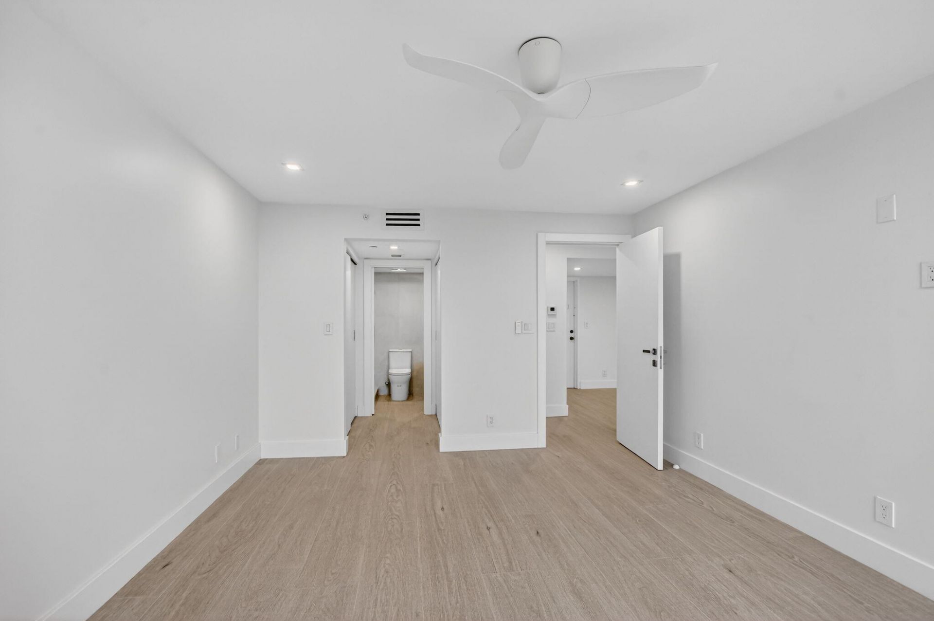 7835 Lakeside Boulevard, Unit 946, Boca Raton, FL 33434 Photo