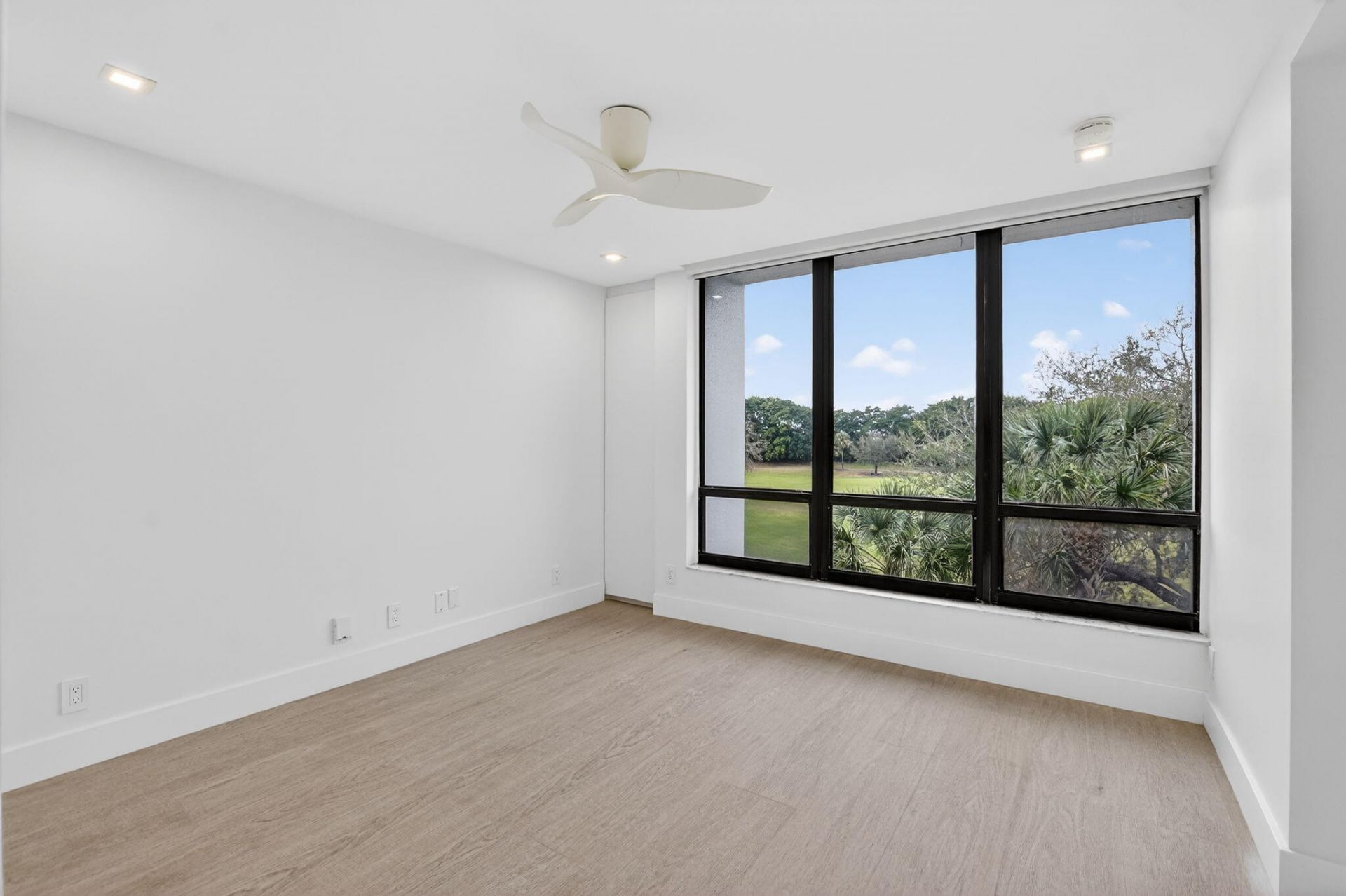 7835 Lakeside Boulevard, Unit 946, Boca Raton, FL 33434 Photo