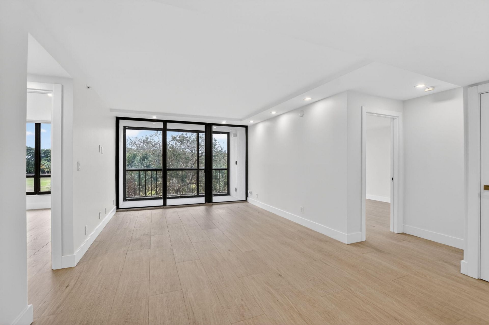 7835 Lakeside Boulevard, Unit 946, Boca Raton, FL 33434 Photo