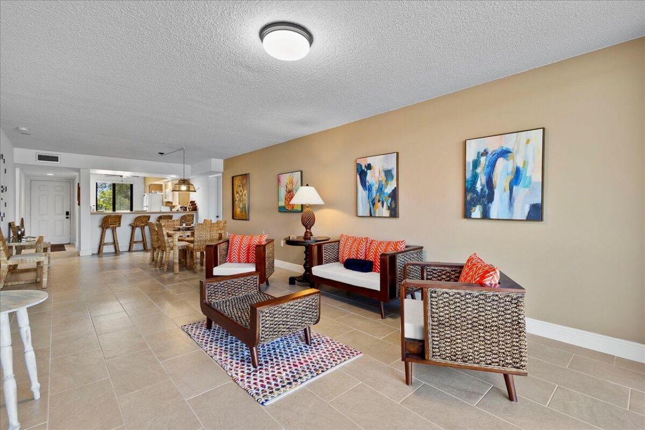 2421 Village Boulevard, Unit 206, West Palm Beach, FL 33409 Photo