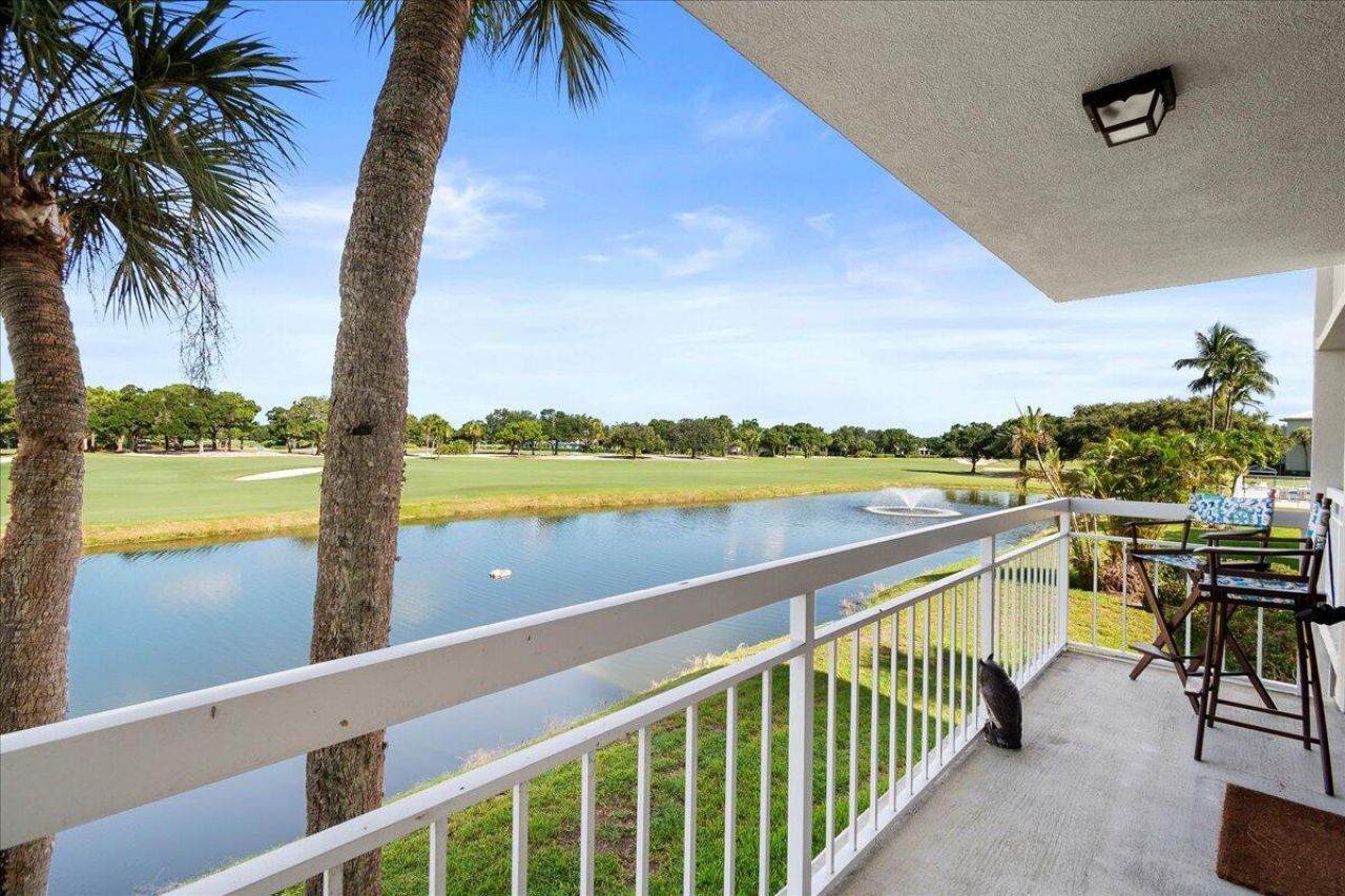 2421 Village Boulevard, Unit 206, West Palm Beach, FL 33409 Photo