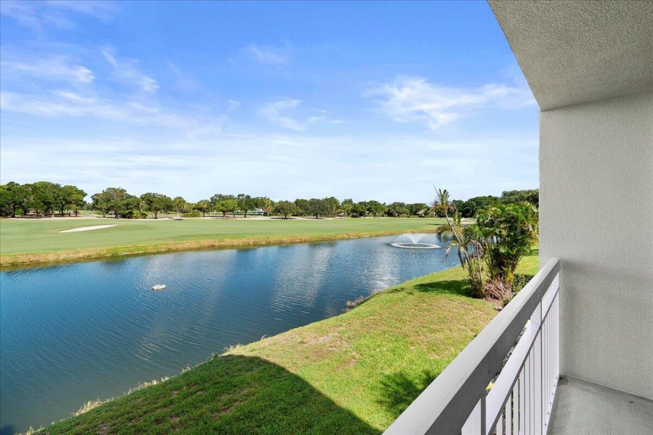 2421 Village Boulevard, Unit 206, West Palm Beach, FL 33409 Photo