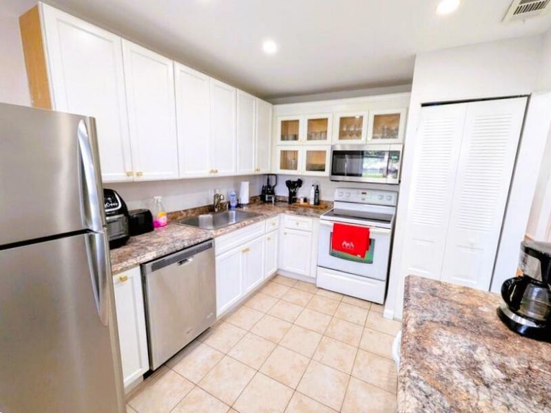 21362 Juego Circle, Unit 33f, Boca Raton, FL 33433 Photo