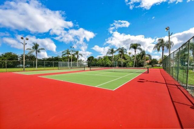 4492 Brook Drive, West Palm Beach, FL 33417 Photo