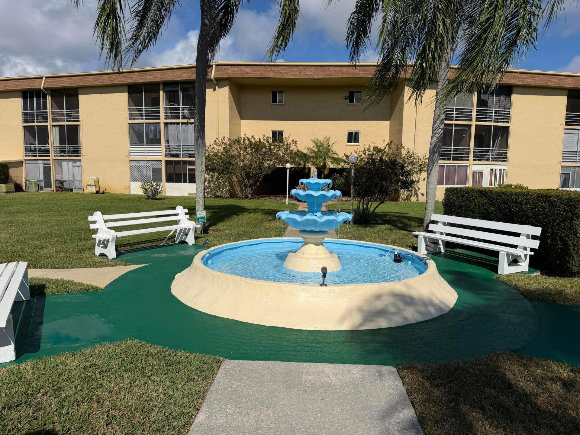 600 Village Green Court, Unit 219, Palm Springs, FL 33461 Photo