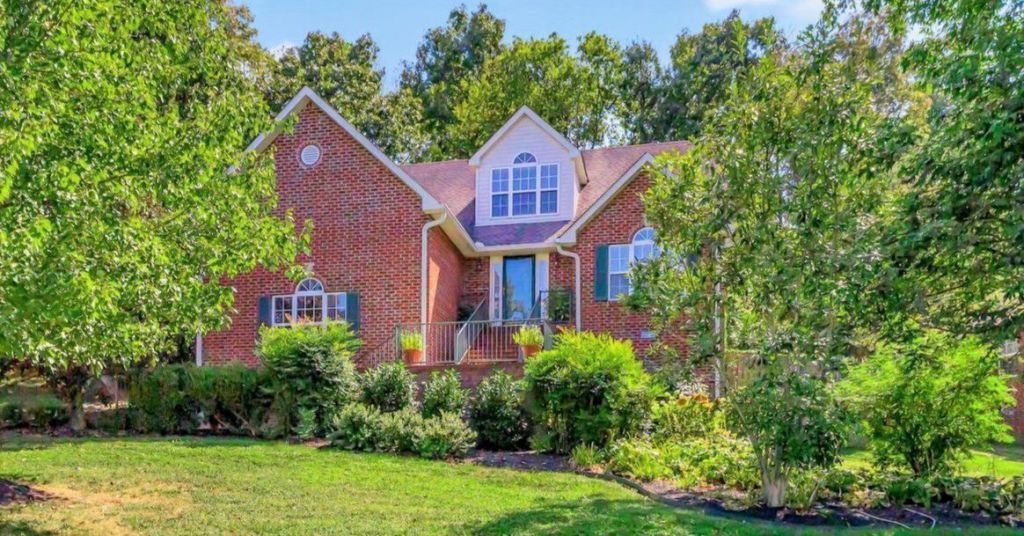 421 Saint Francis Ave  Smyrna, TN 37167