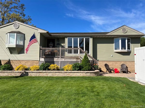 15 Mallard Drive, Center Moriches, NY 11934