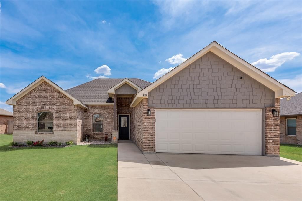 110 Springleaf Lane, Mabank, TX 75147 Main Photo