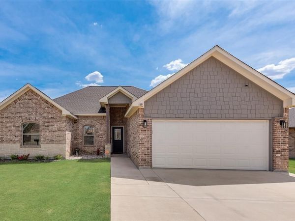 110 Springleaf Lane, Mabank, TX 75147