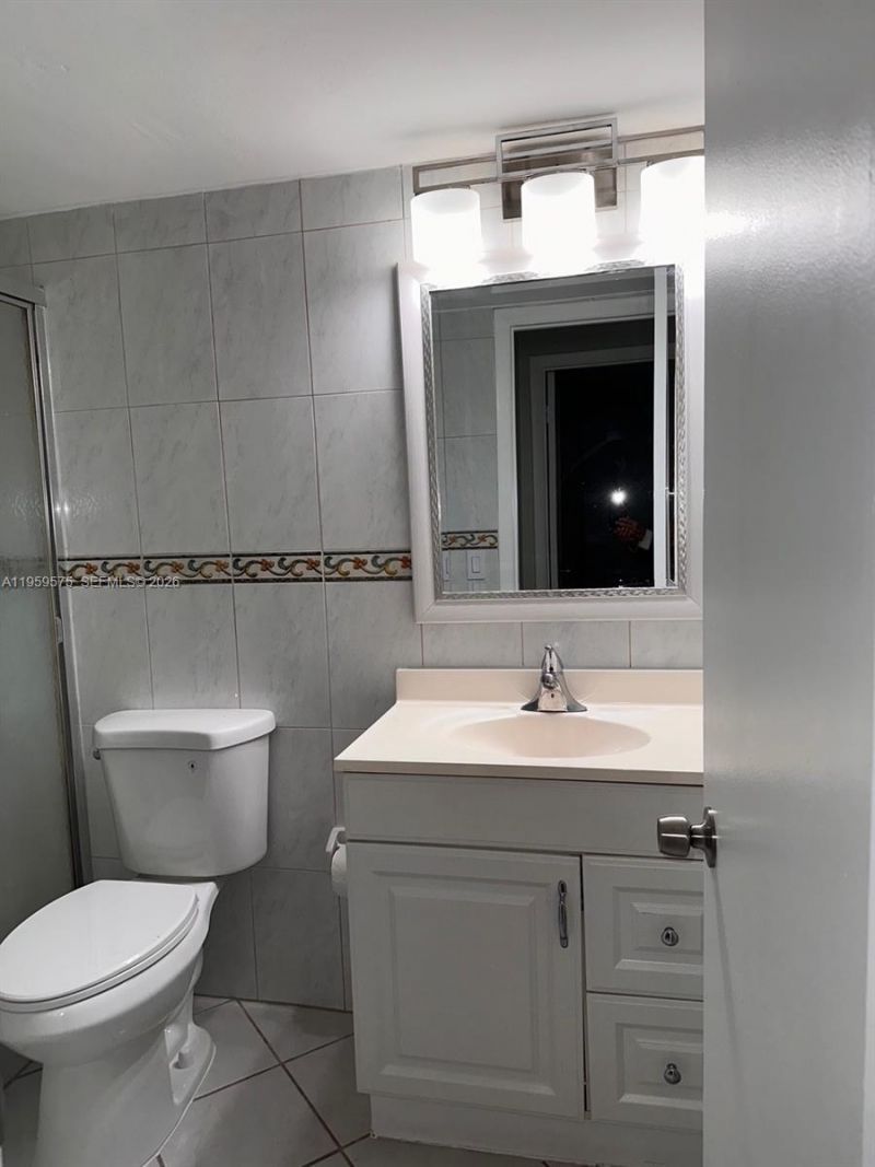 10786 N Kendall Dr, Unit D13, Miami, FL 33176 Photo