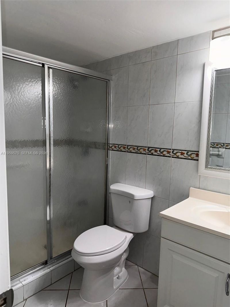 10786 N Kendall Dr, Unit D13, Miami, FL 33176 Photo