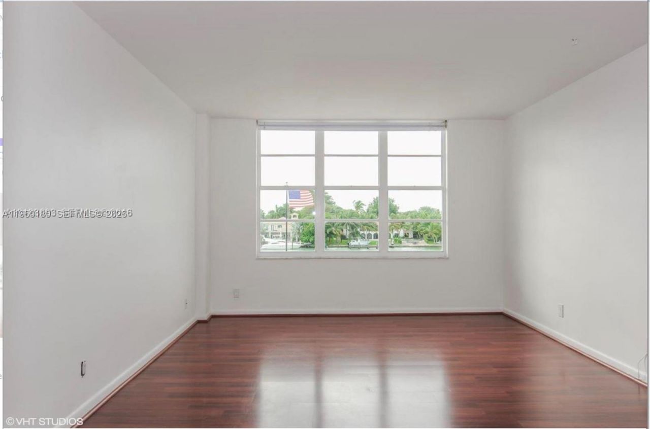 5700 Collins Ave, Unit 3H, Miami Beach, FL 33140 Photo