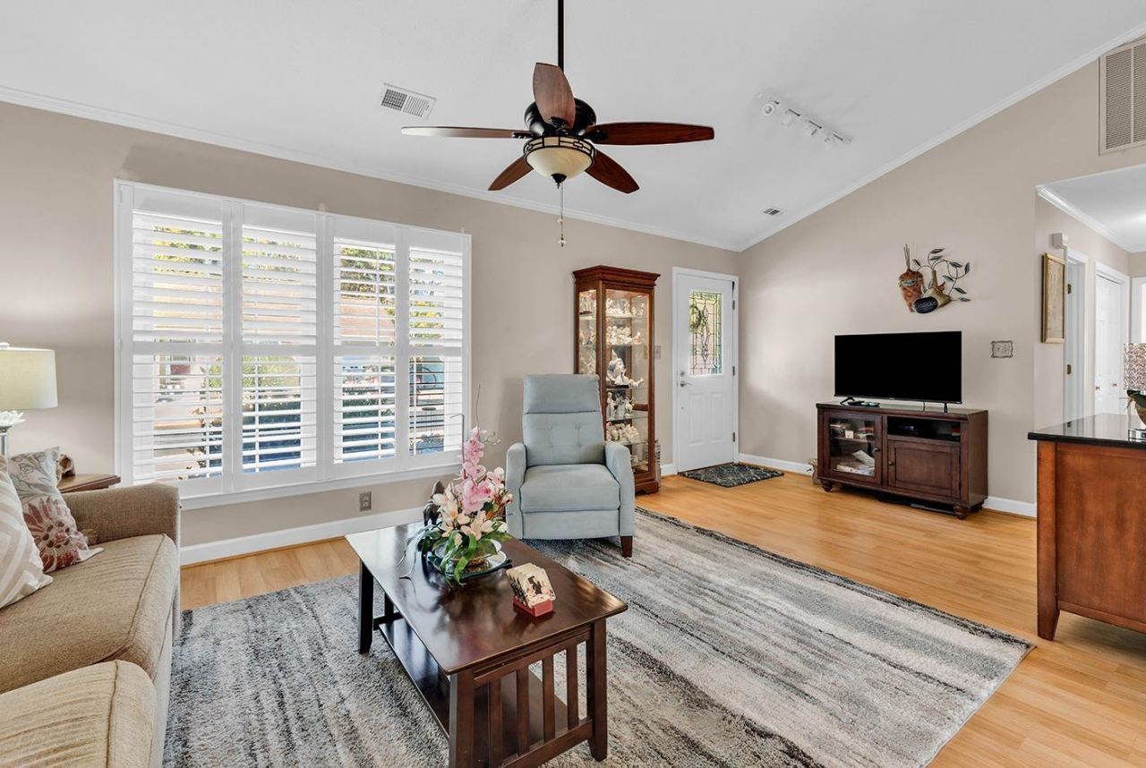 9468 Chicory Ln. Photo 16